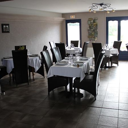 Auberge De Villequier Exteriör bild
